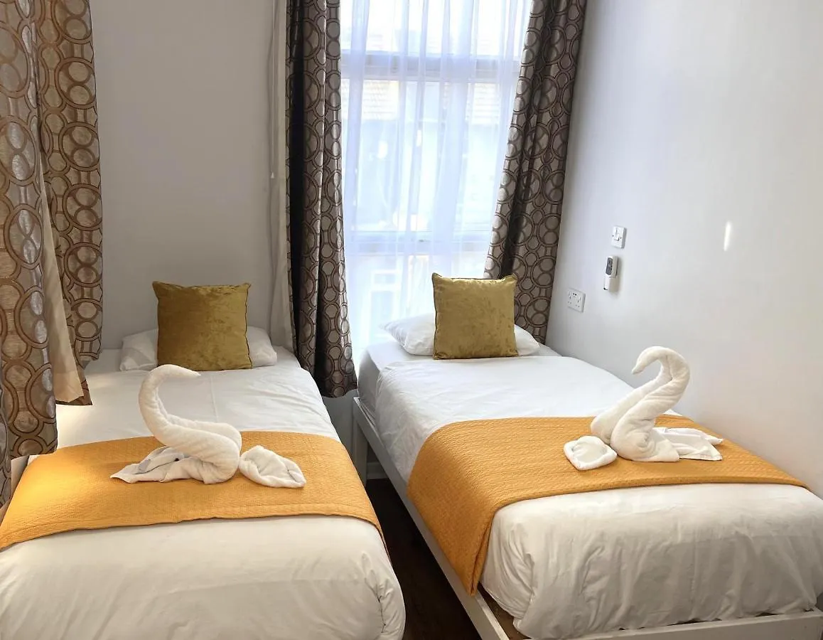 The Commongate Hotels London 3*,